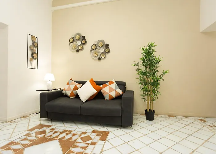 San Peter Borgo 68 * Roma